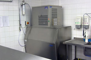 ice machine on storage 